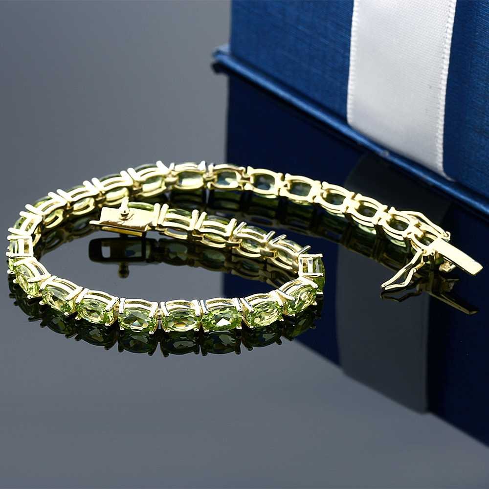 Gem Stone King Green Peridot Tennis Bracelet For Women | 925 Sterling Silver | 12.00 Cttw | Gemstone Birthstone | Oval 6X4MM | Length - 7 Inch | Fine Jewelry Gifts for Her Mom Women Wife