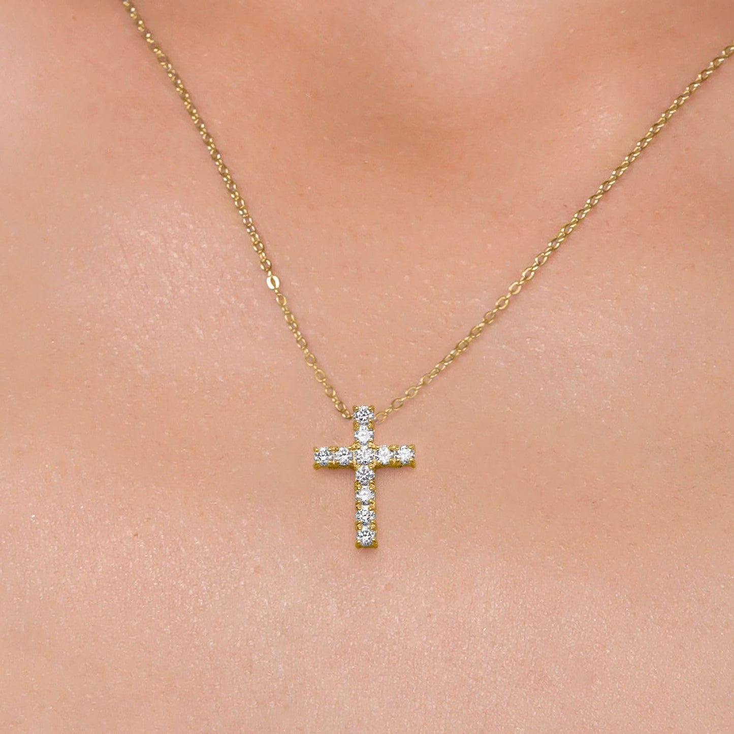 White Lab Grown Diamond Cross Pendant Necklace | 0.50-0.70 Cttw | 925 Sterling Silver | Jesus Christian Reiligous Crucifix Pendant for Women | DEF Color | VVS-VS Clarity | With 18 Inch Chain